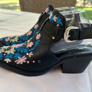 womens size 39(8.5) Styleloop black floral embroidered sling back bootie